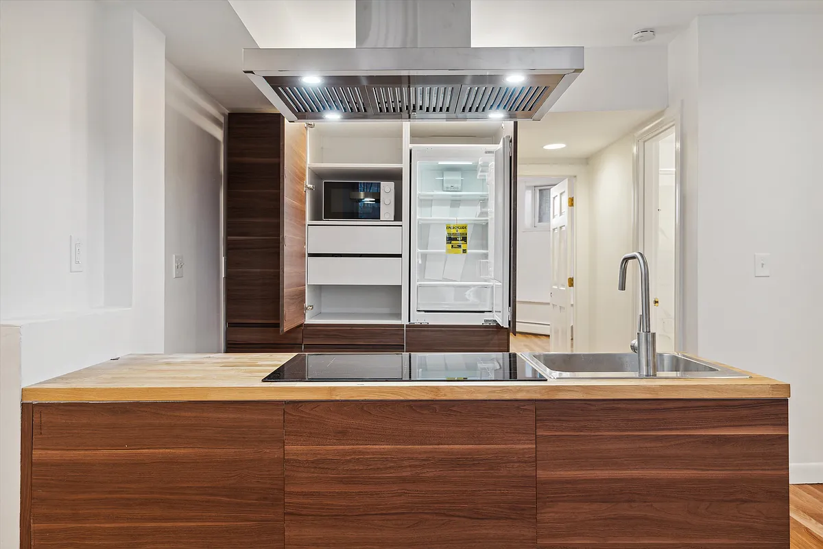 Building Photo - 436 Marlborough St #B