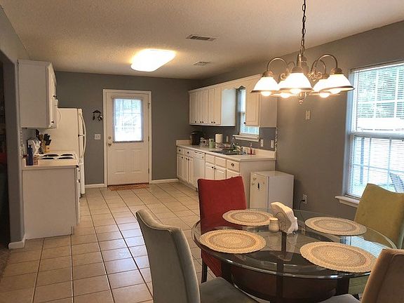 4th image of 569 Bo Jo Ella Dr