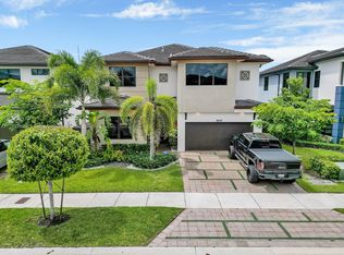 8824 NW 154th Ter, Hialeah, FL 33018