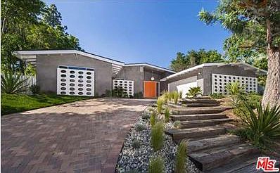 2nd image of 16557 Park Lane Cir