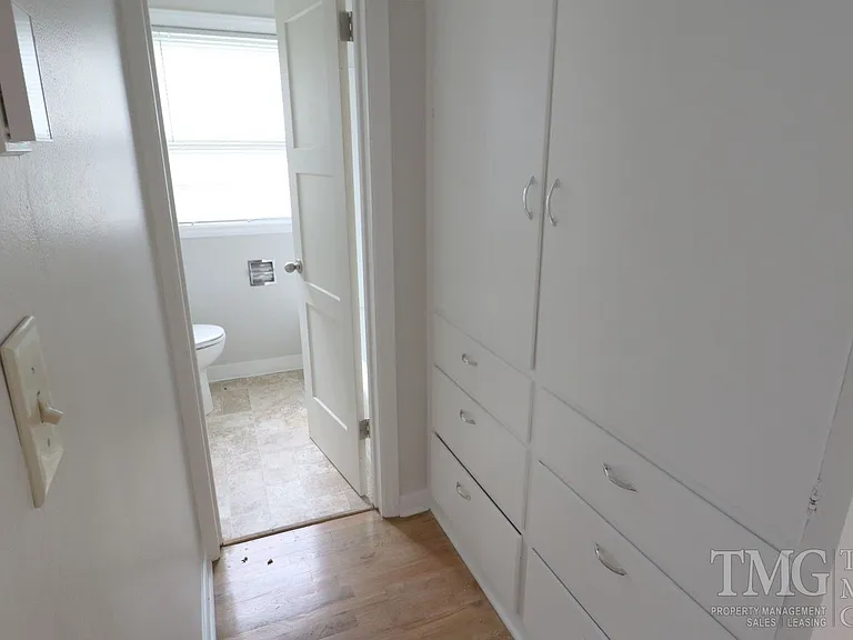 1905 Daniels St #1915 — Photo 16
