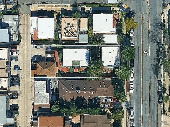 3rd image of 4480-86 Texas St