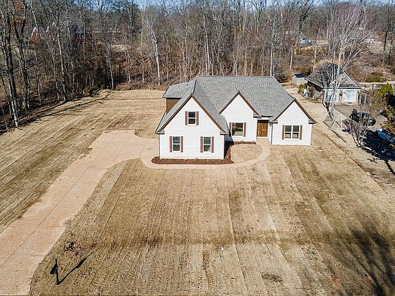 4th image of 2192 Dickens Place Dr