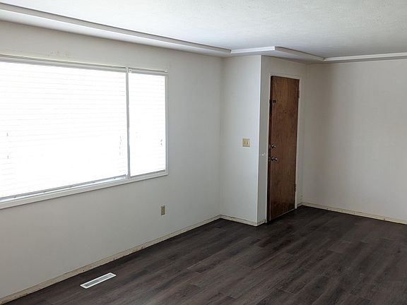 5th image of 9021 N Whitehouse St