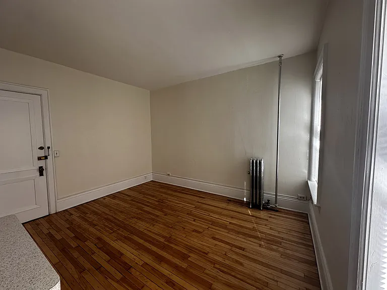 1937 Aldrich Ave S #9 — Photo 8