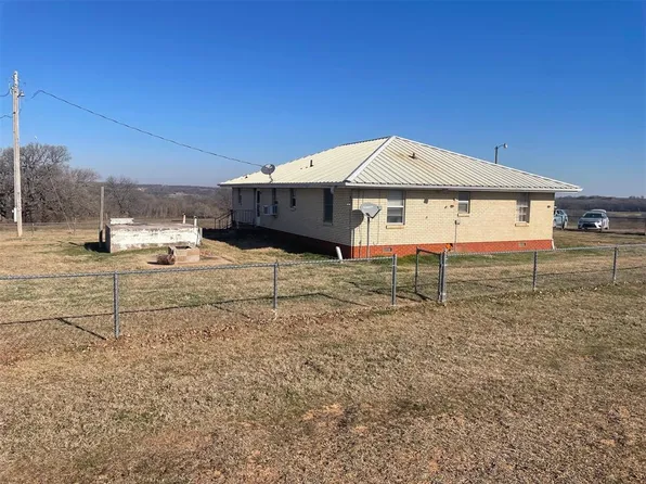 15570 E County Road 1590, Lindsay, OK 73052