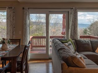 350 Lyman Batcheller Rd #1D, Hartford, VT 05047