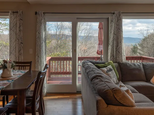 350 Lyman Batcheller Road #1D, Hartford, VT 05059