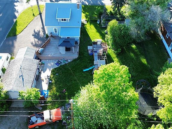 4th image of 301 Pelly STREET