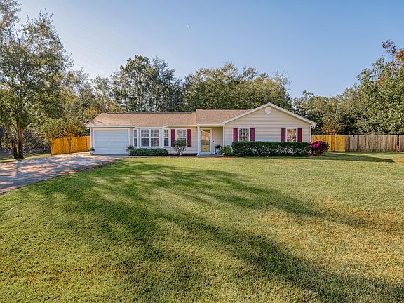 2nd image of 15 Star Magnolia Drive