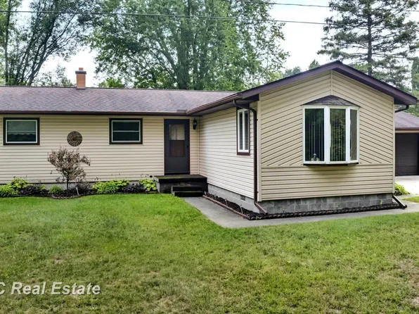 9300 Canada Rd, Birch Run, MI 48415