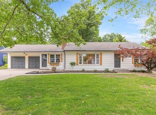 5527 Glenwood St, Mission, KS 66202