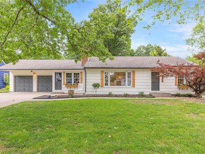 5527 Glenwood St, Mission, KS, 66202