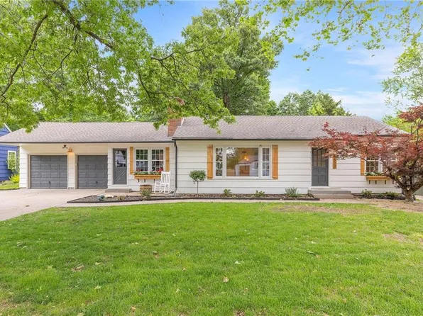 5527 Glenwood St, Mission, KS 66202