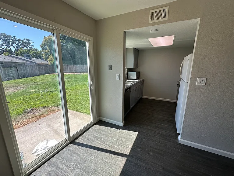 8950 Rancho Grande Ct — Photo 6
