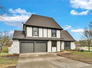 8176 NW Twin Oaks Dr, Kansas City, MO 64151