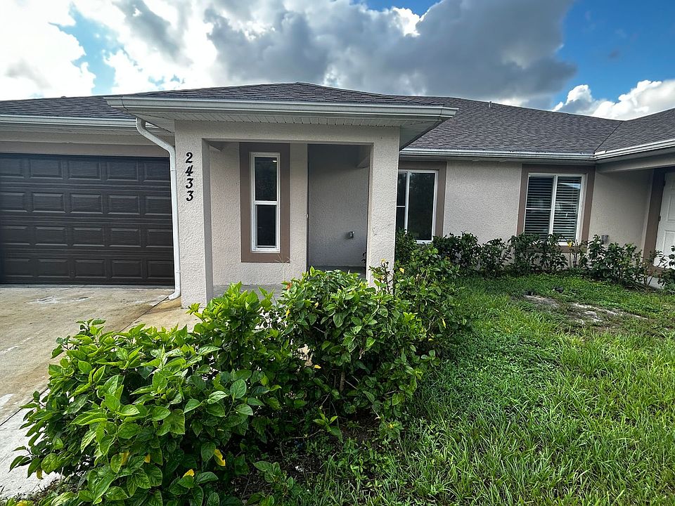 1st image of 2433 Quentin Ave S