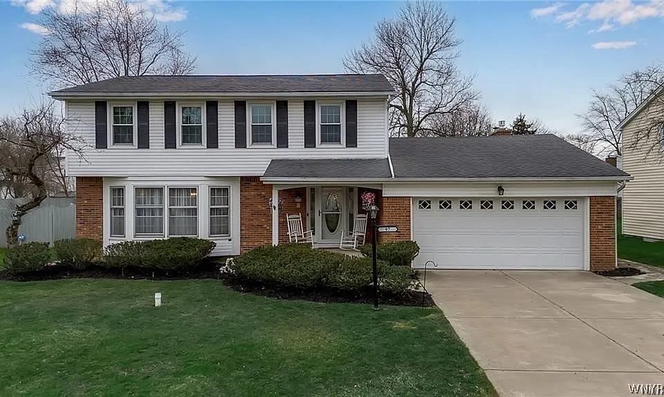 97 Tartan Ln