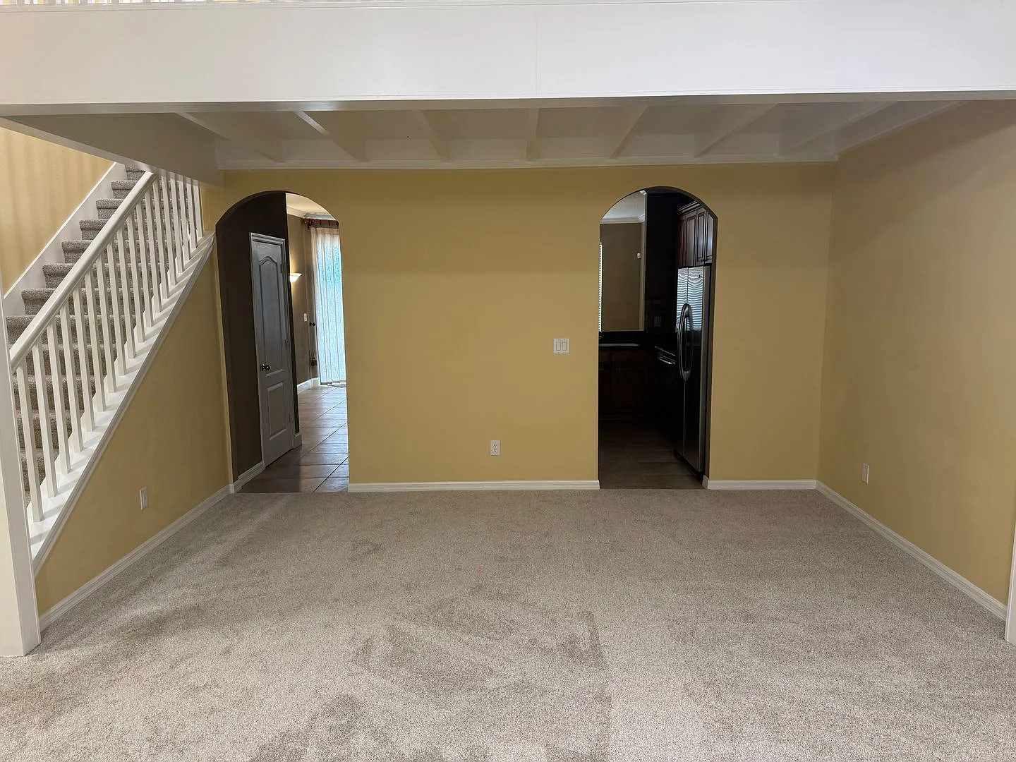 Beautiful Townhome Located In Sorrento Springs — Photo 3