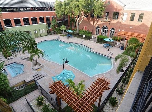 4th image of 1810 E Palm Ave APT 1114