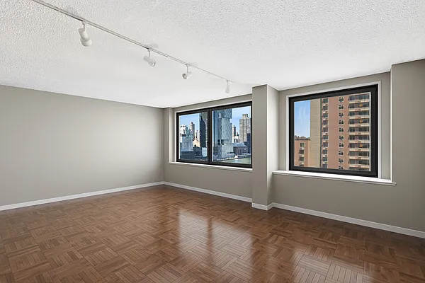 531 Main Street #1214