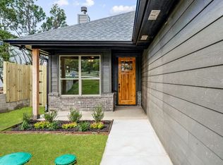 3007 Brazos River Dr, Granbury, TX 76048