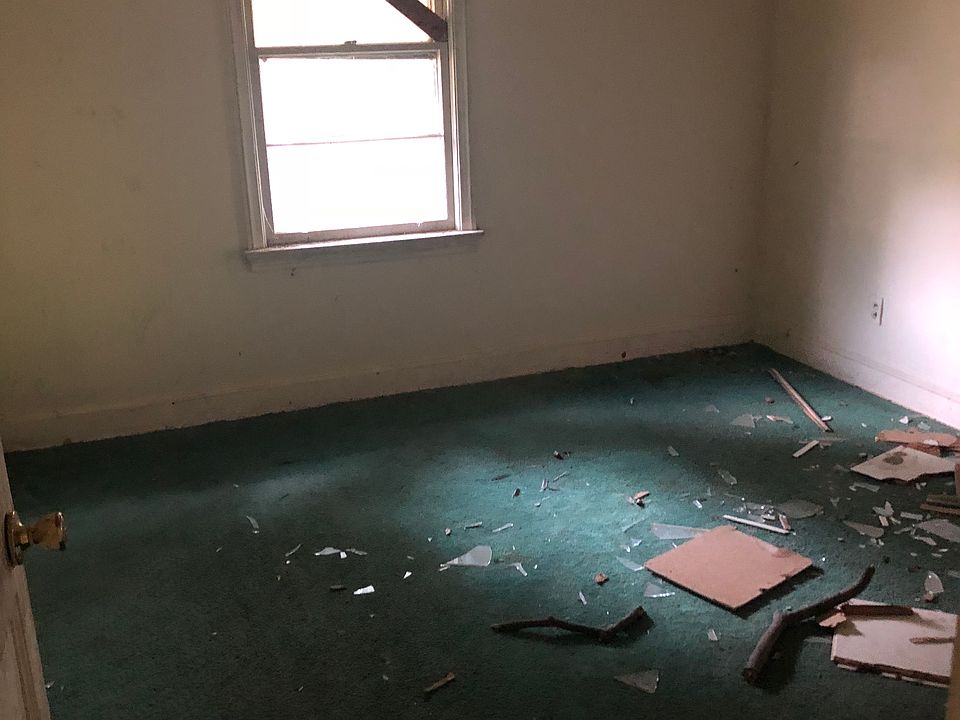 1st image of 3705 Hazelwood Ave