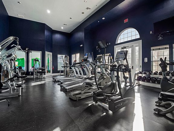 5th image of 2801 Chancellorsville Dr APT 704