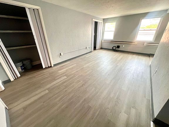 5th image of 1141 Brabec St Floor 2