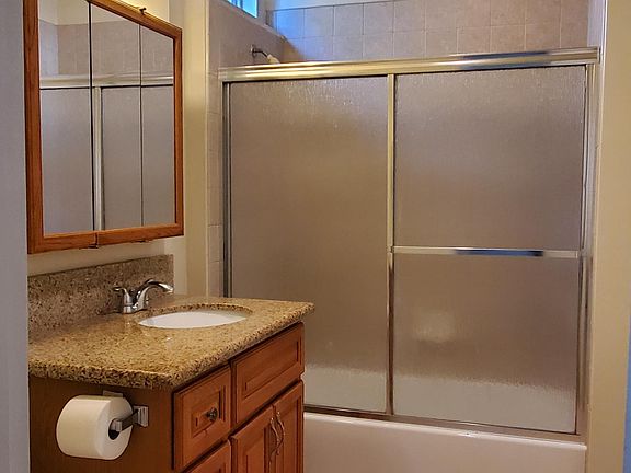 2nd image of 6522 Newlin Ave #B