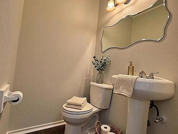4th image of 2124 Burton Dr APT 130