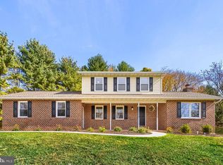 681 Hook Rd, Westminster, MD 21157