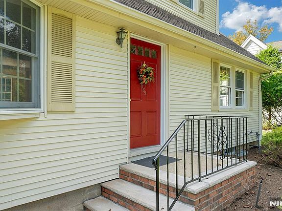 2nd image of 152 Spring Street