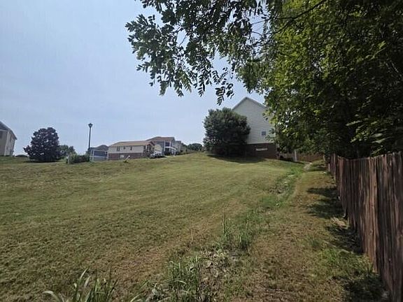 5th image of 4891 Summerville Ln