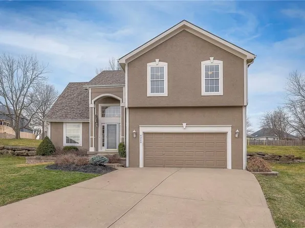 4220 NE 61st Pl, Gladstone, MO 64119