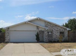 2003 Albert Rd, Carrollton, TX 75007