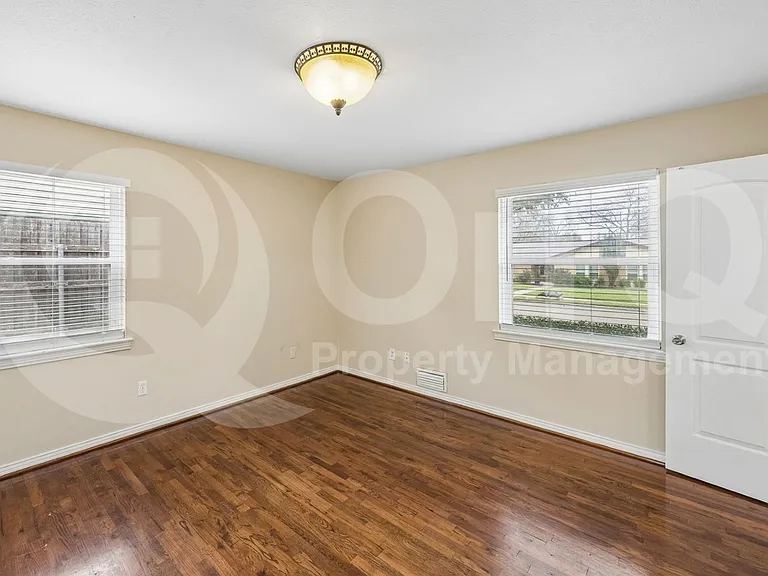 9007 Sweetwater Dr — Photo 19