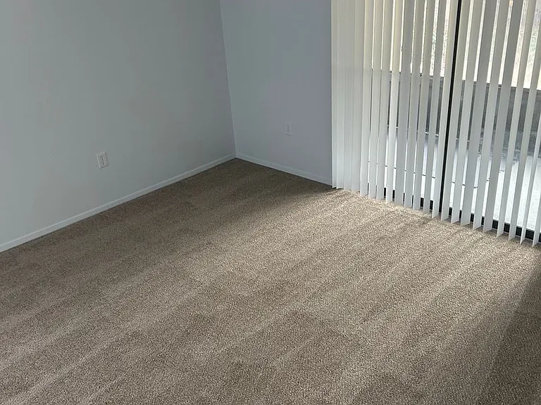 11 Poulton Dr E #F — Photo 7