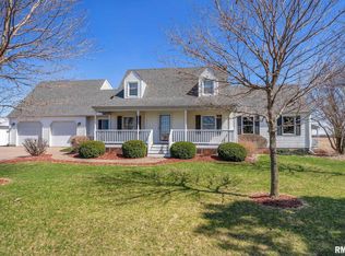 12817 154th St W, Taylor Ridge, IL 61284