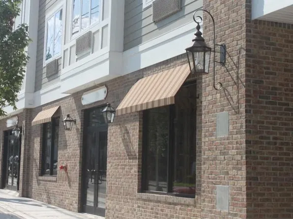 The Bromley at 44 Main