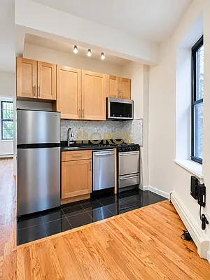 Kitchen, photo 1