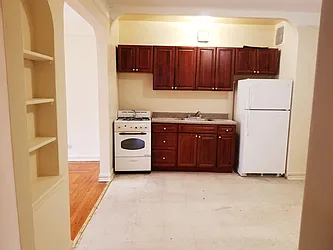 Rented by Barlavi Inc.