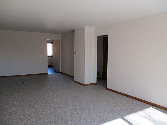 2nd image of 6600 N Northwest Hwy