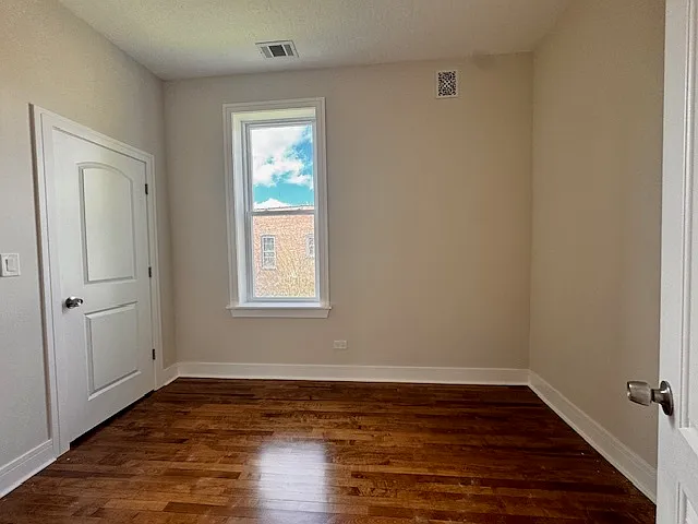 2506 S Hamlin Ave #2 — Photo 7