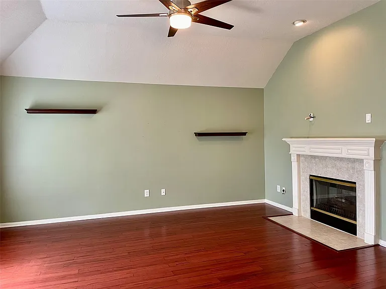 608 Biscayne Bend Ln — Photo 9