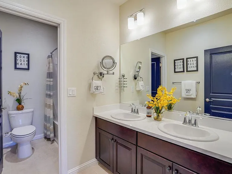 2612 Admiral Cir — Photo 20