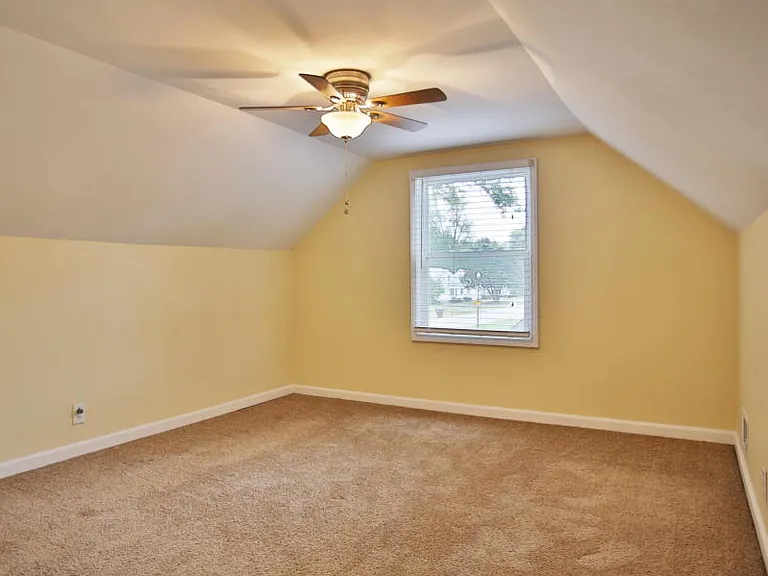 609 Marquette Dr — Photo 25