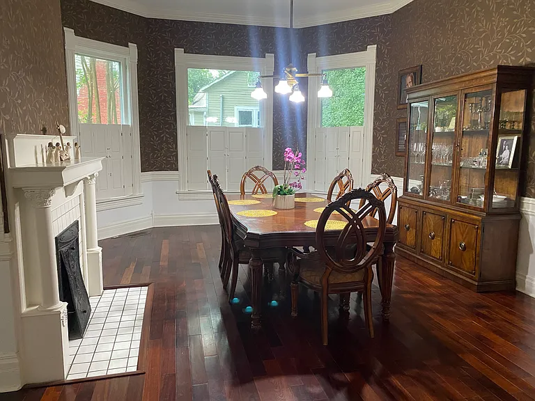 Formal dining