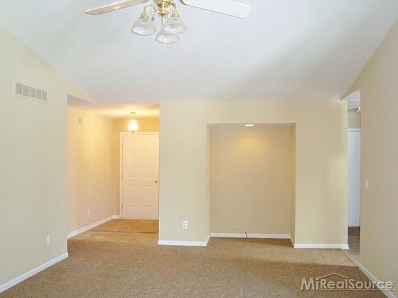 5th image of 46552 Palomino Ct