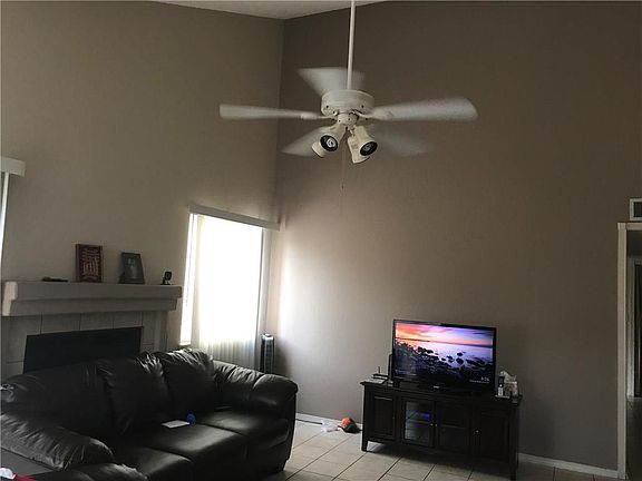 2nd image of 661 La Chapa Ave